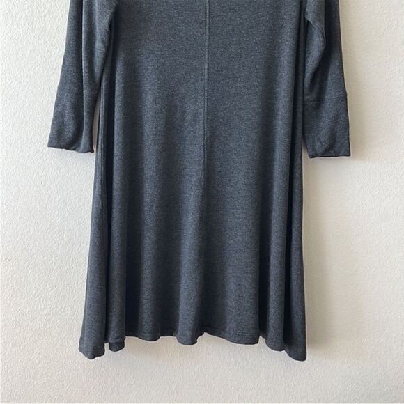 Lou & Grey Signature Soft Three Quarter Sleeve Softspun Terry Dress - Picture 9 of 11